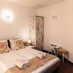 酒店 Kiev-free Parking 3*