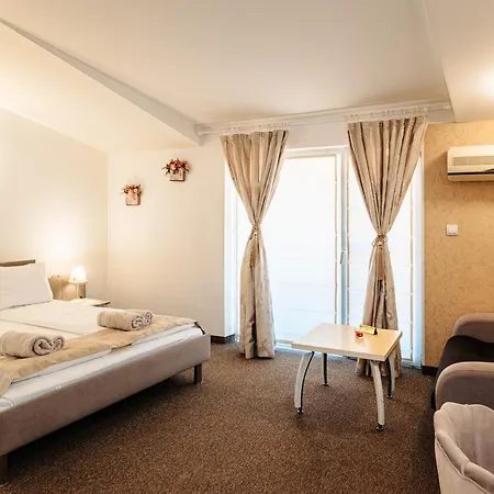 Kiev-free Parking 3*