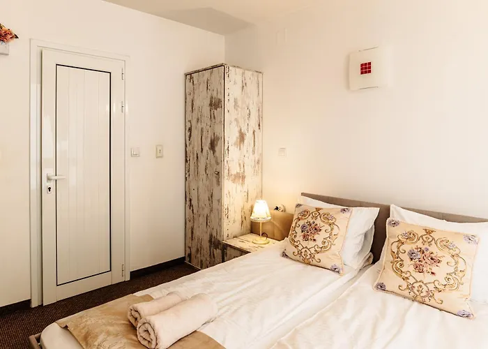 Szálloda Kiev-free Parking 3*